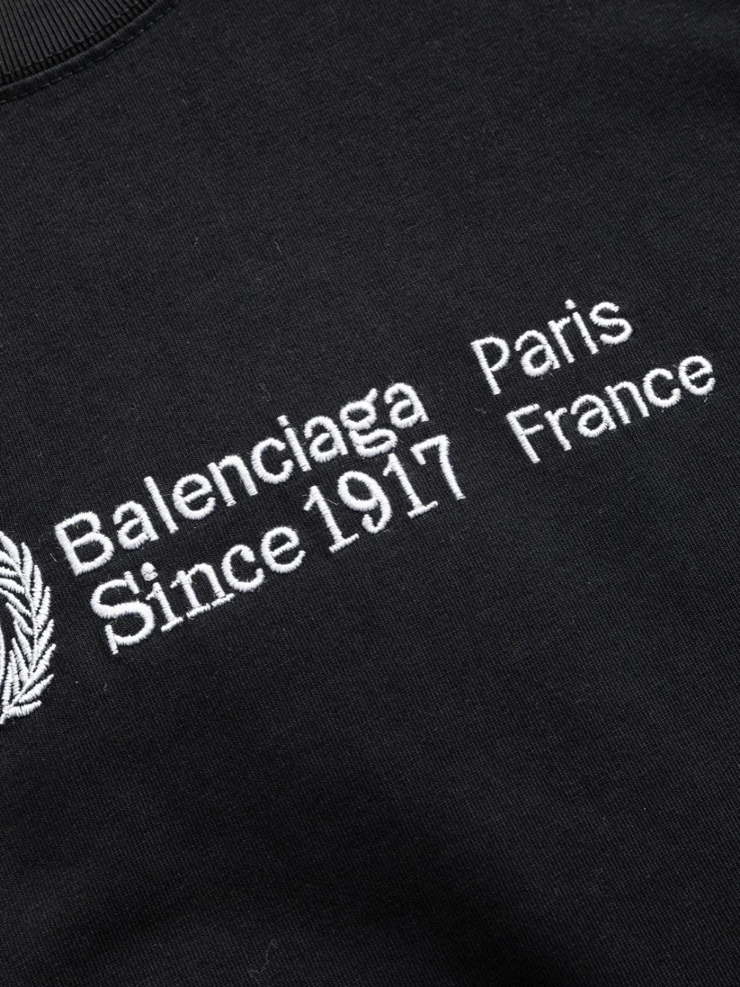P100✨🔥 [BALENCIAGA] 2026FW short-sleeved T-shirt Premium 26s double yarn 300g fabric embroidery fraying process Color: Black White Green Size: S M L XL 2XL